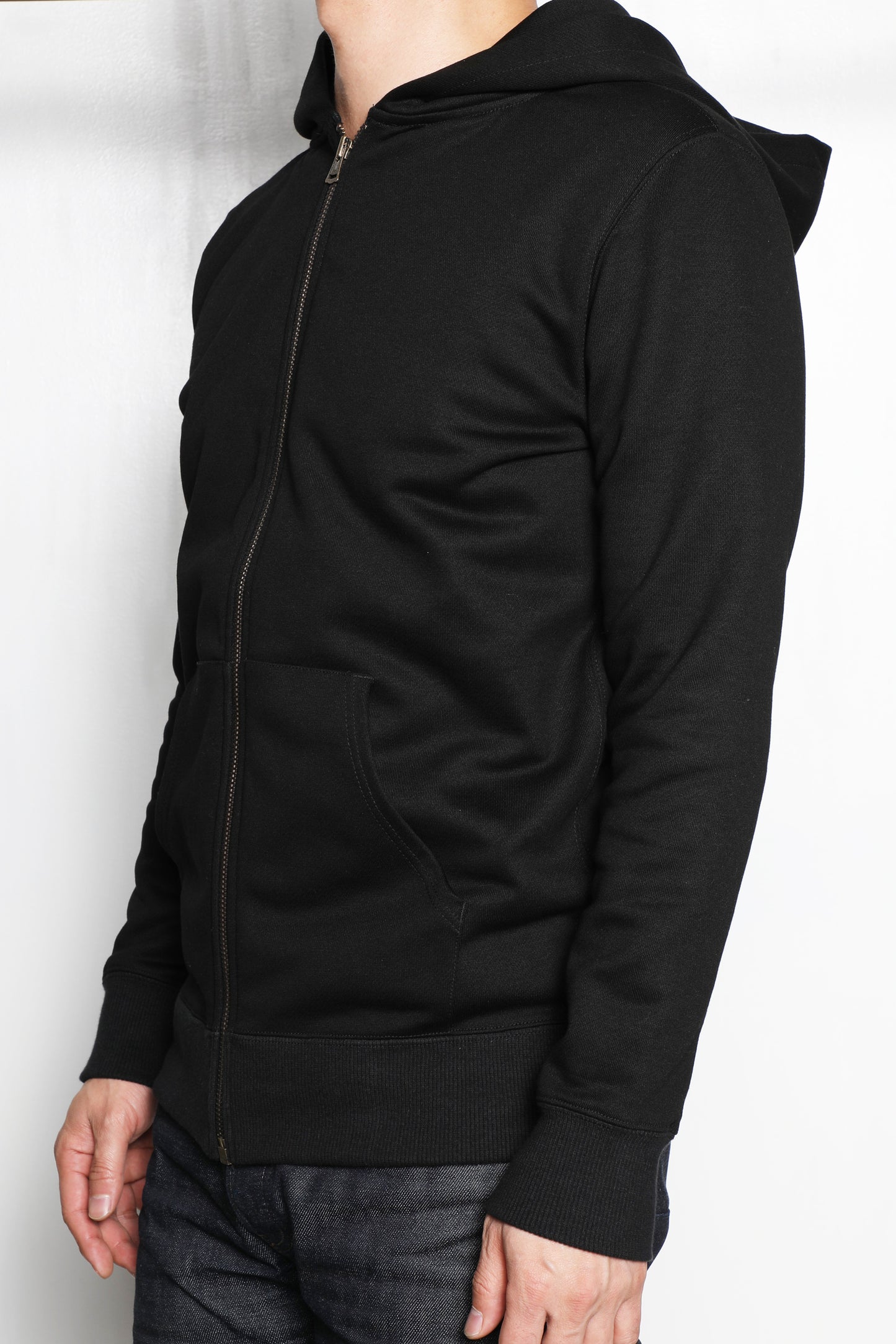 SILENT ZIP HOODIE-BLACK
