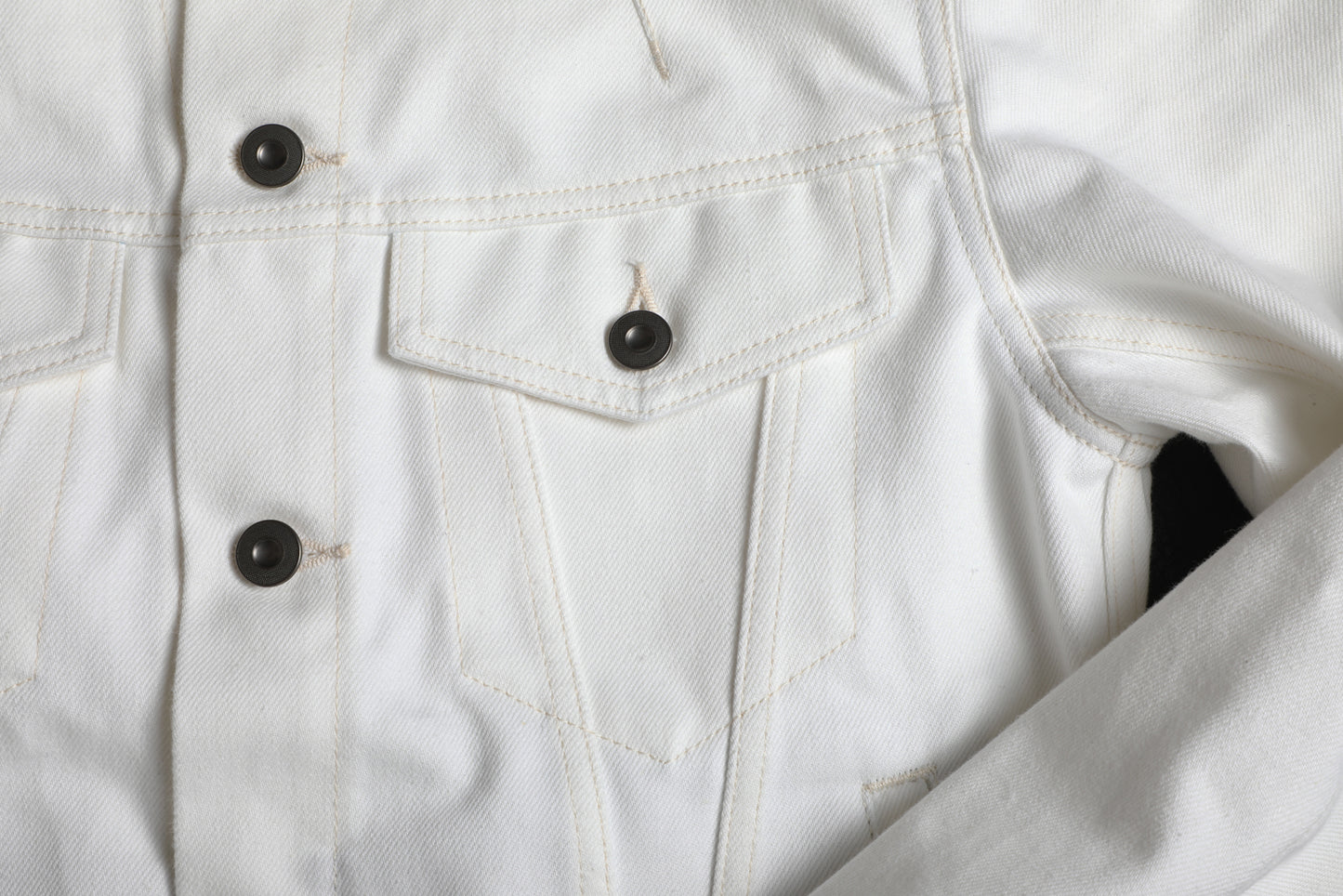 【受注生産】"Stunner" Denim Jacket-White