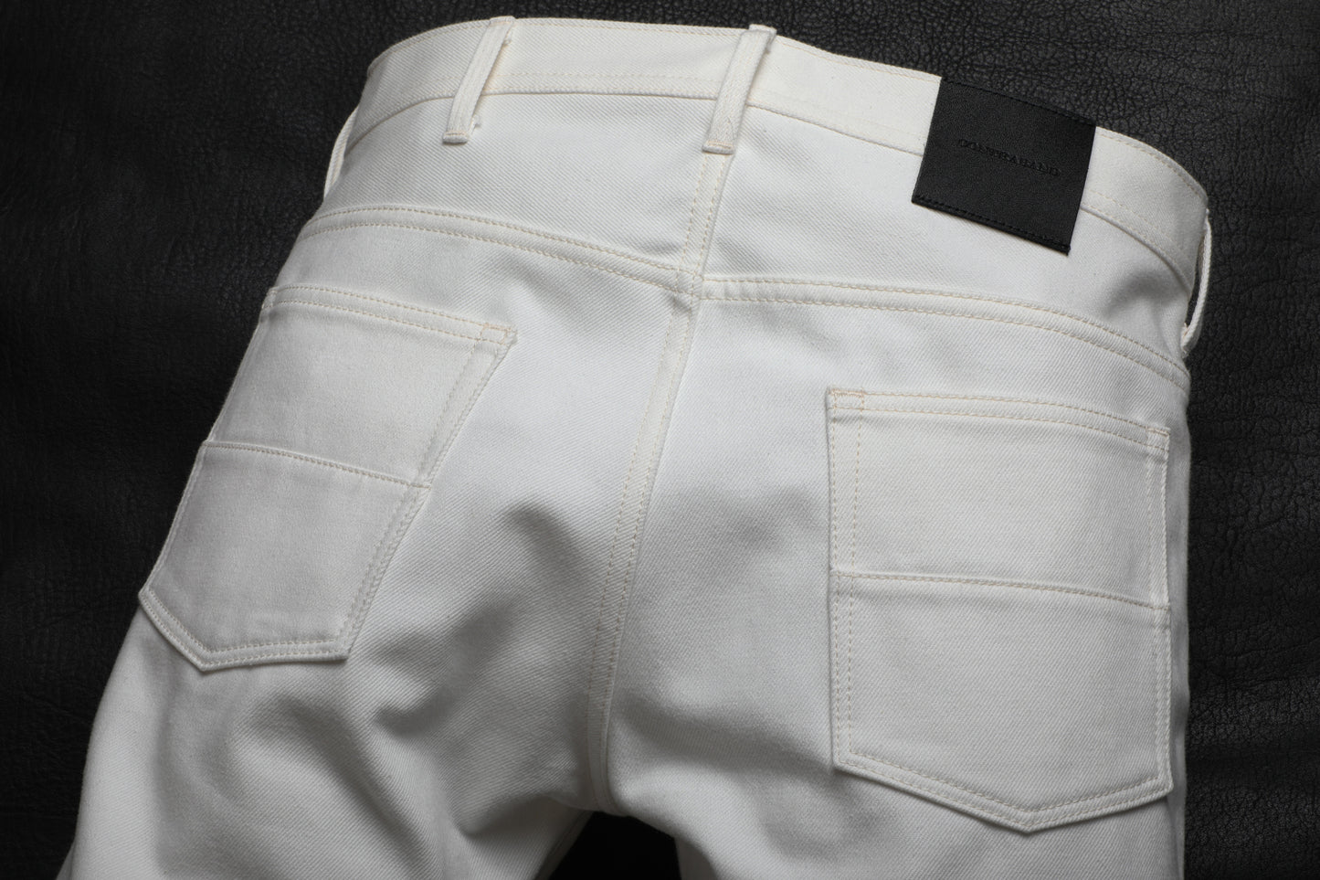 【限定】"2001" Slim Tapered Jeans White 12.5oz