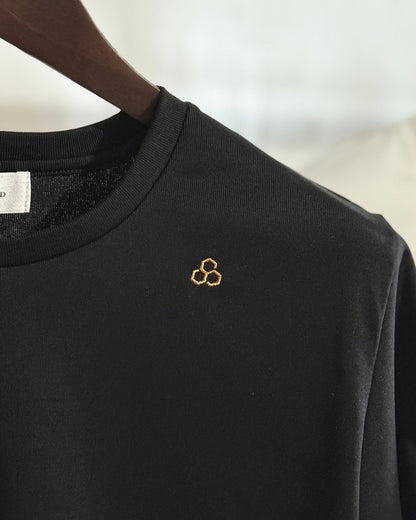 "Honey Comb" Embroidered T-Shirt /Black