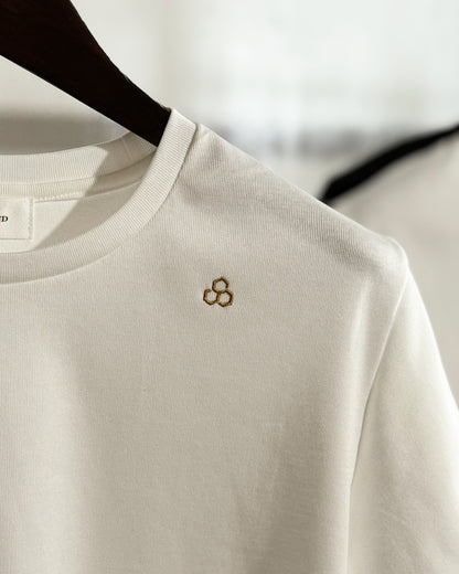"Honey Comb" Embroidered T-Shirt / White