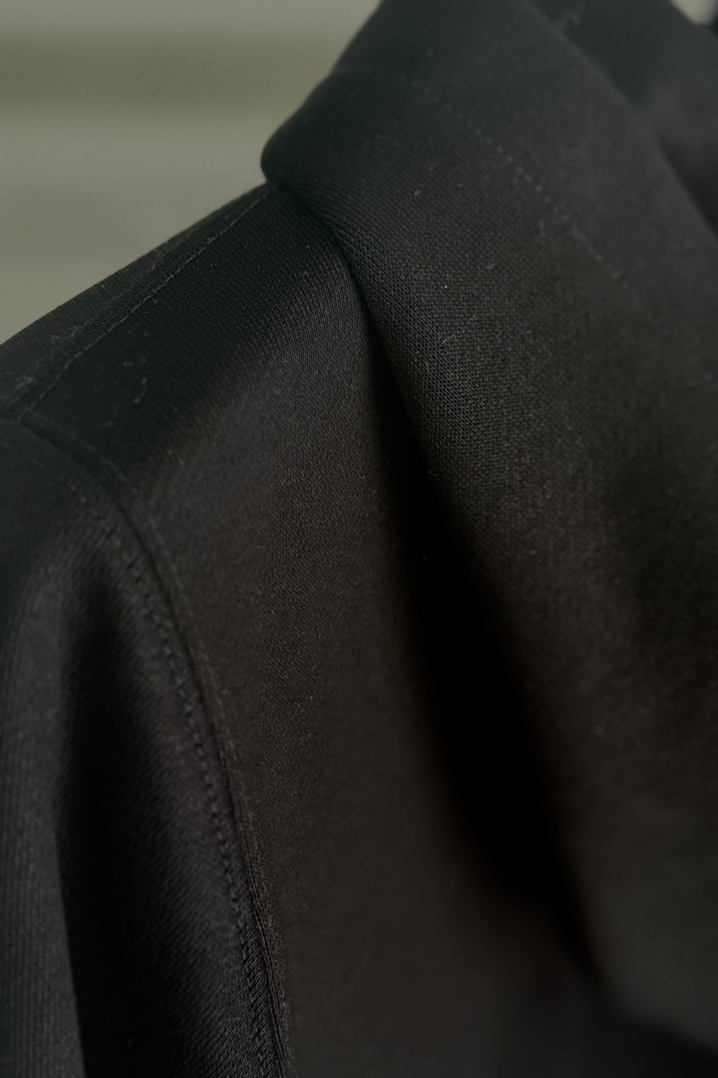 SILENT ZIP HOODIE-BLACK