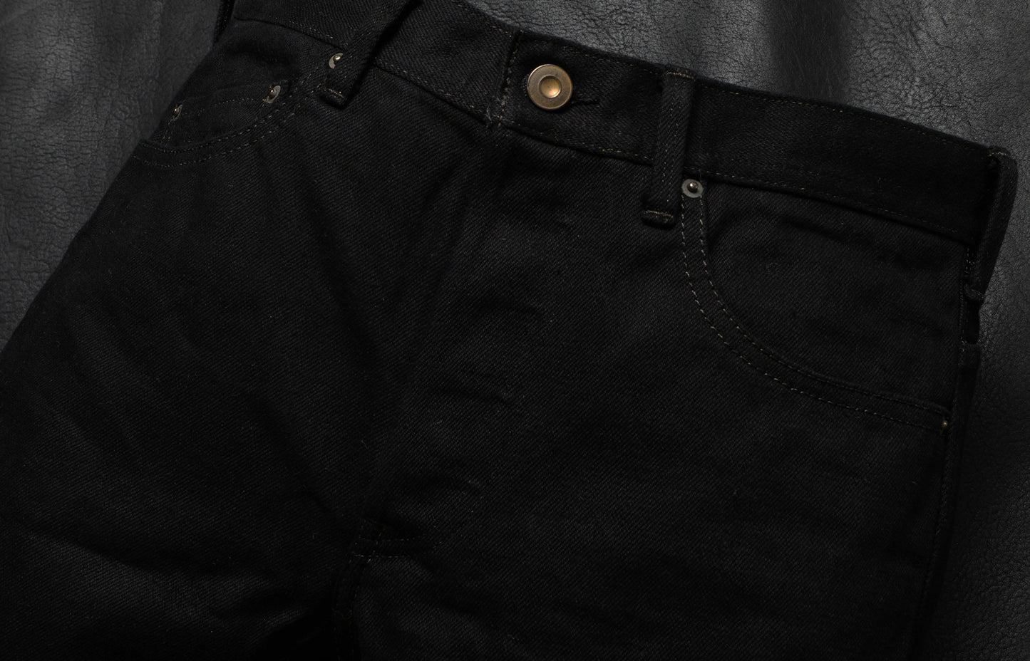 【京都紋付×CONTRABAND】"SHINKURO DENIM"